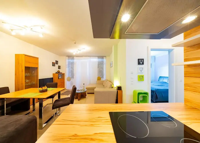 Klosterhuegel * هاوس إم إنيستال