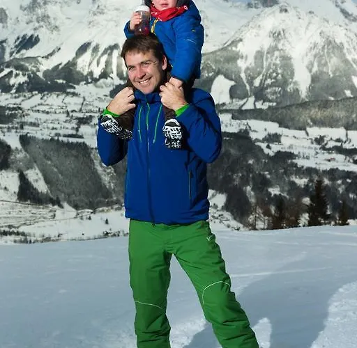 Klosterhuegel * Haus im Ennstal